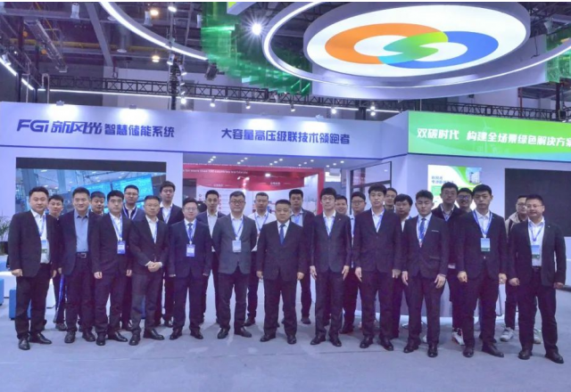 火爆亮相！新風(fēng)光龍年首展點(diǎn)亮“錢(qián)塘江畔”